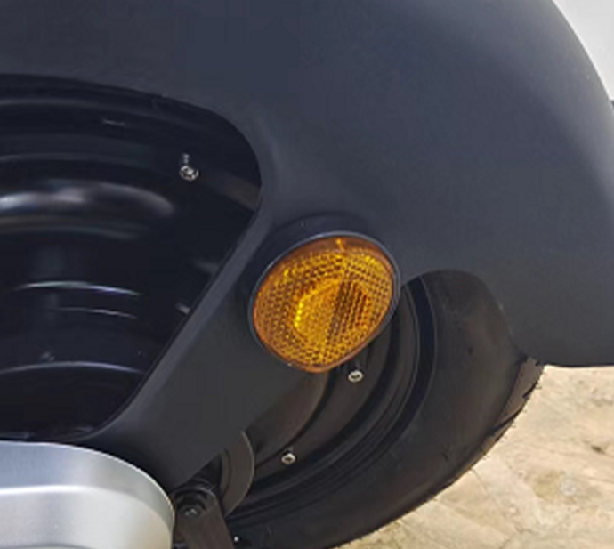 Electric vehicle reflector Plate 3