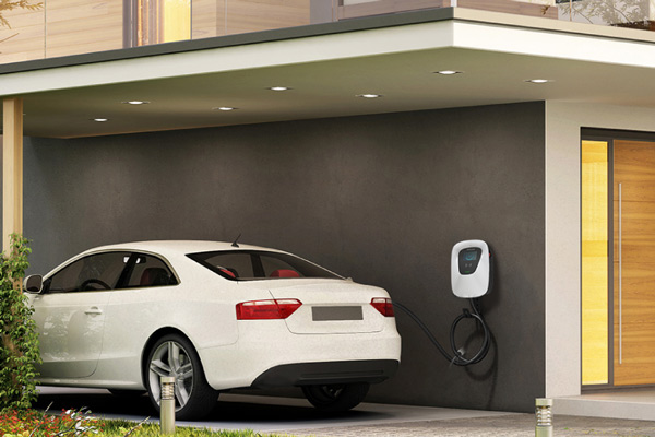 Homeowners-with-electric-vehicles