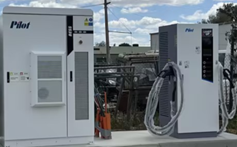 Démonstration d'une borne de recharge PV-BESS-EV en Australie