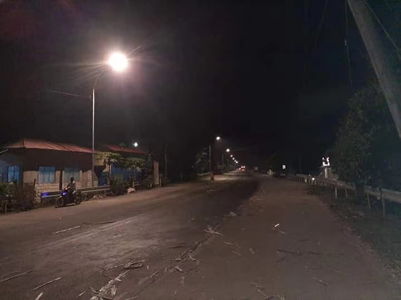 105pcs 9M 100W Led Street Light In Sri Lanka
