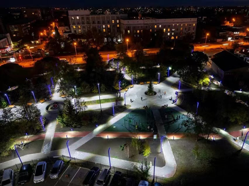5m 30w morden led garden light in Russian