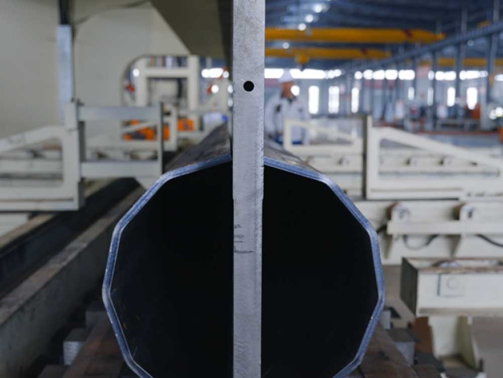 Create a diverse range of lamp post products