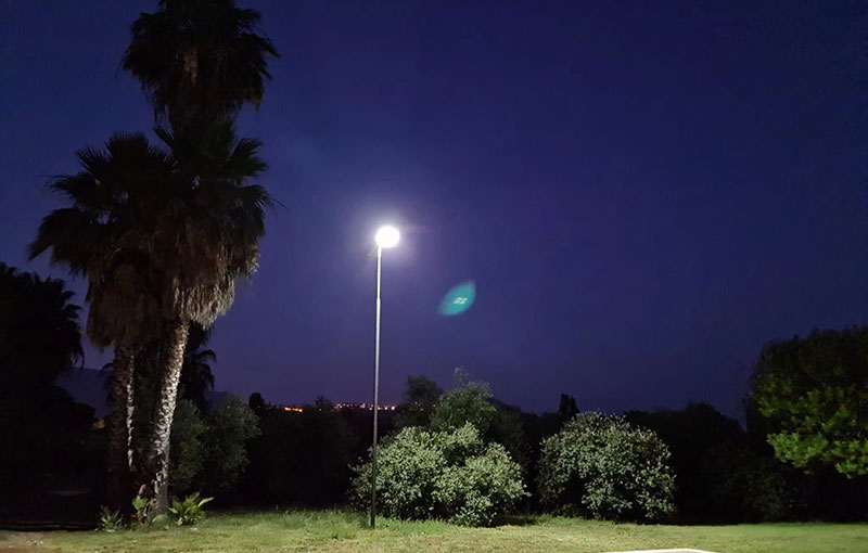 80W-Integrated-Solar-Street-Light-Italy