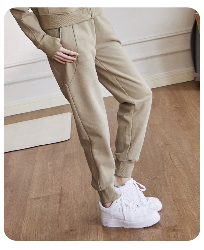 Women Wear Jogger Pants1 (2)byi