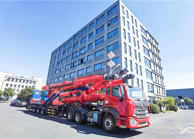 Guangdong Zhuhai Gaolan Port Vehicle mounted Spiral Unloader03.jpg