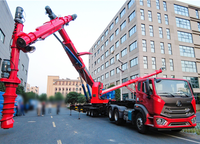 Guangdong Zhuhai Gaolan Port Vehicle mounted Spiral Unloader04.jpg