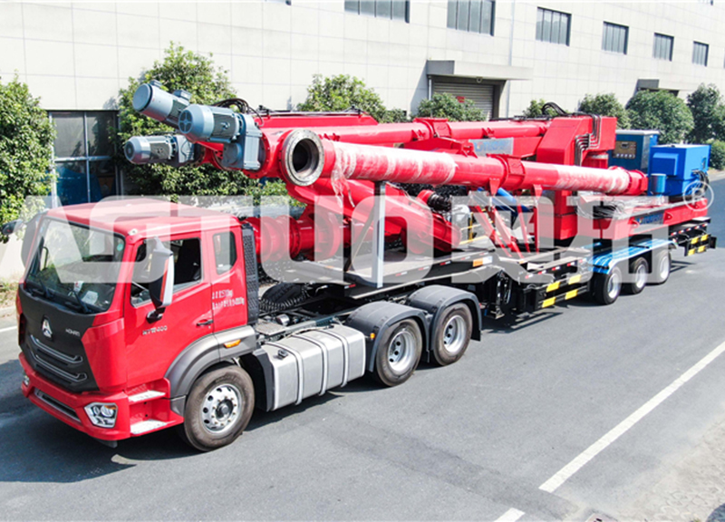 Guangdong Zhuhai Gaolan Port Vehicle mounted Spiral Unloader07.jpg