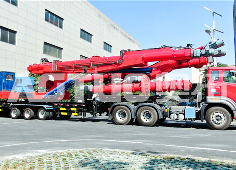 Guangdong Zhuhai Gaolan Port Vehicle mounted Spiral Unloader08.jpg