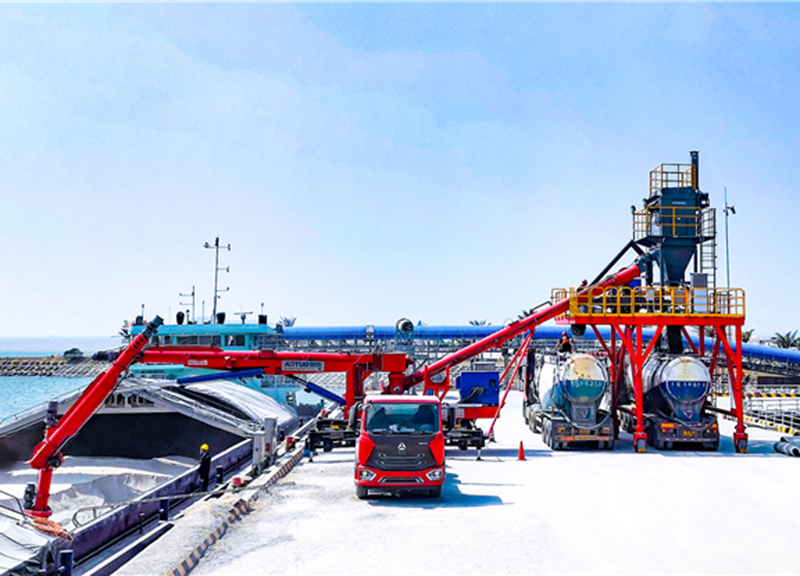 Guangdong Zhuhai Gaolan Port Vehicle mounted Spiral Unloader12.jpg
