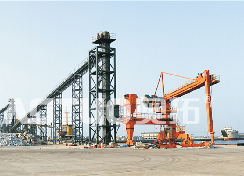 Rail-mounted Ship Unloader - ATXL300B 03.jpg