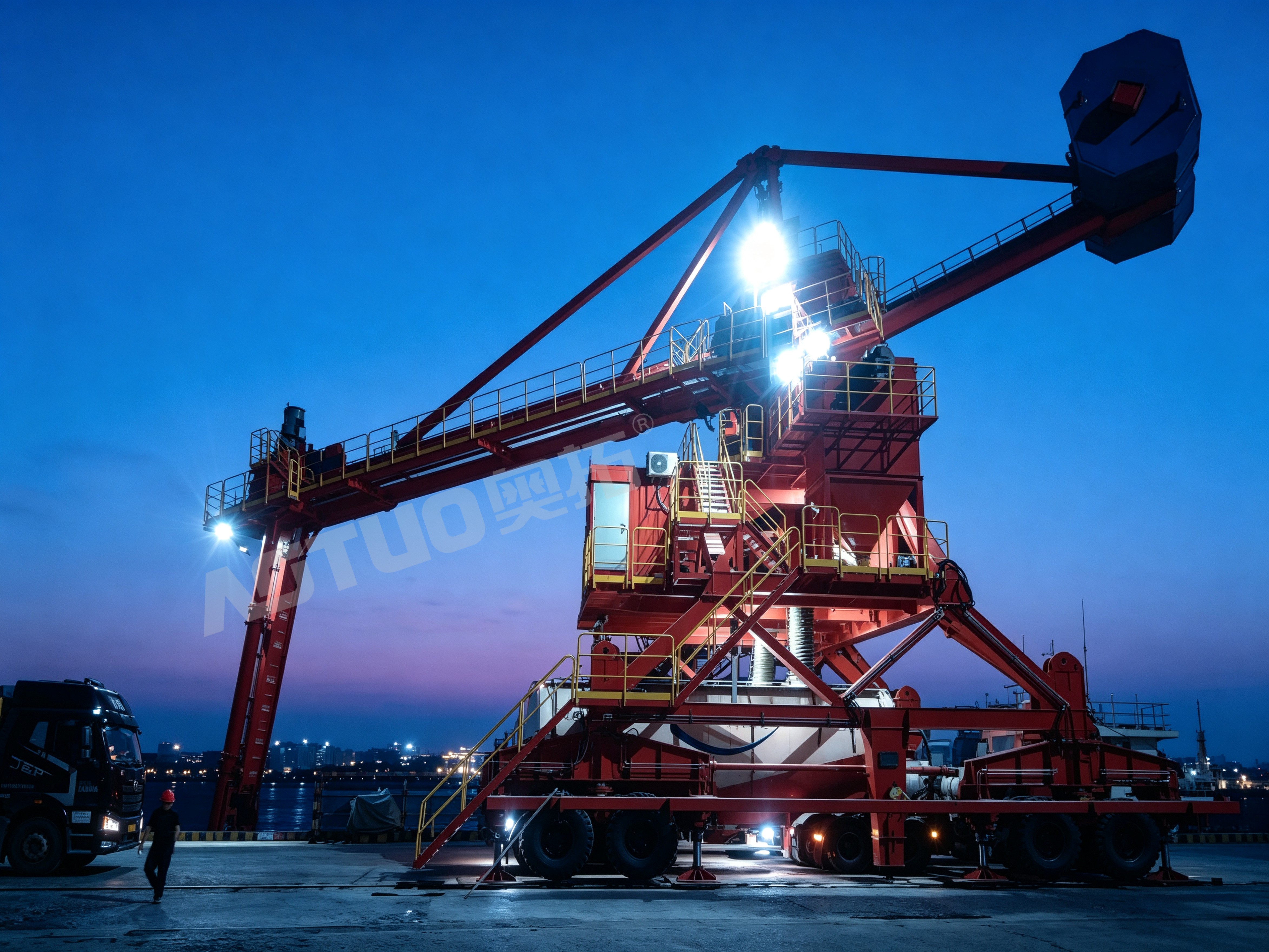 AOTUO successfully launched another batch of mobile tire-type screw ship unloaders.