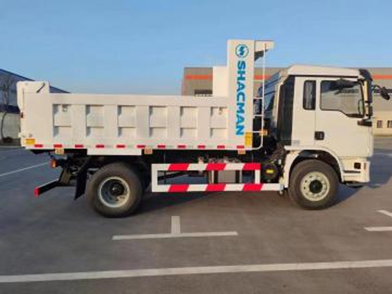Durability-Meets-Economy-SHACMAN-L3000-4×2-Dump-Truck3.jpg
