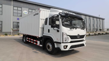 SAGMOTO X7 4x2 Streamlined Cargo Truck for Chad Highway Haulage