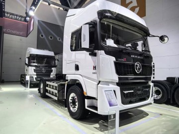 SHACMAN X5000 4×2 Tractor Truck — Fuel-saving & Agile, Spacious & Comfortable, Creating a New Model of Efficient Intercity Logistics Transportation