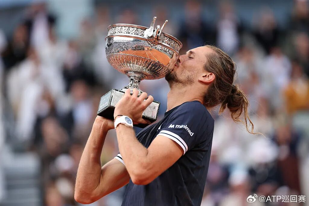 Alexander Zverev Claims Maiden Grand Slam Title at 2026 French Open