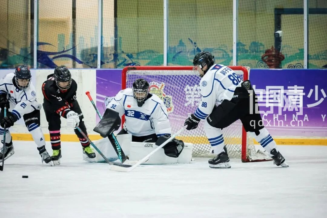 The 6th China Youth Ice Hockey League Kicks Off in Qingdao