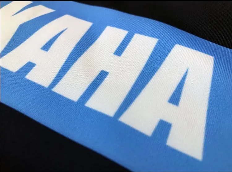 Maillot de rugby à motif noir et bleu (5)