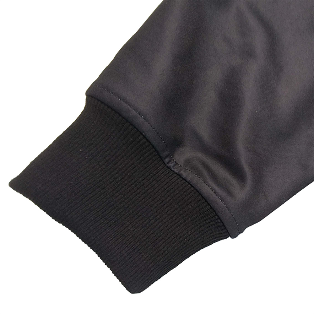 Sweat à capuche01
