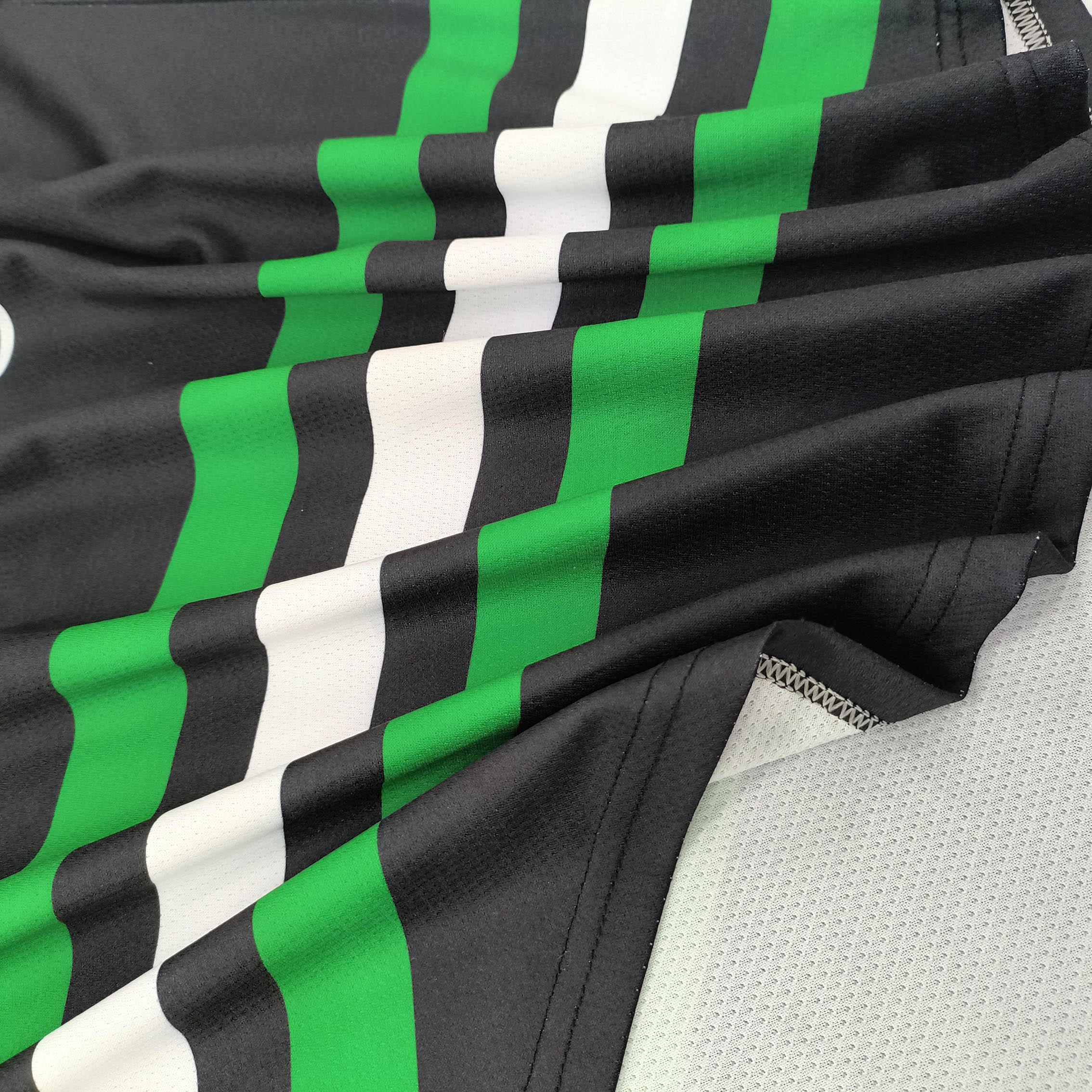 Uniforme de hockey noir (8)