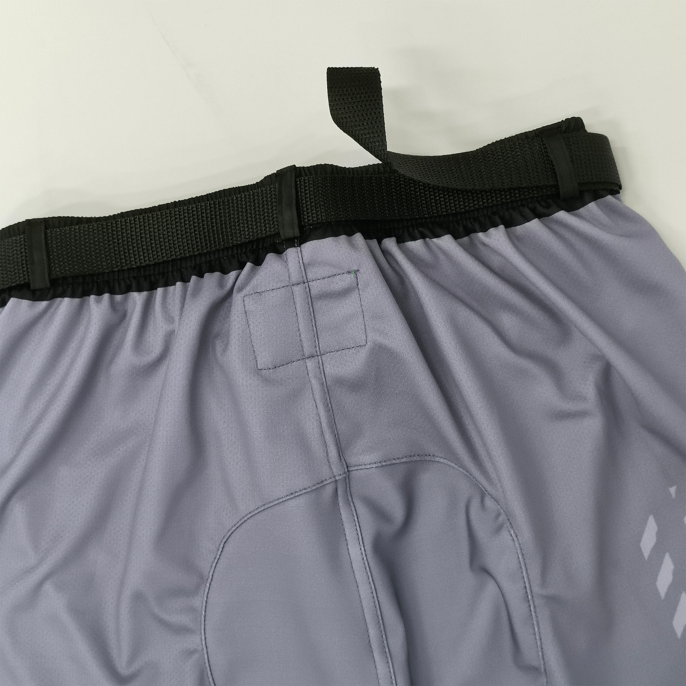 Pantalon gris (12)