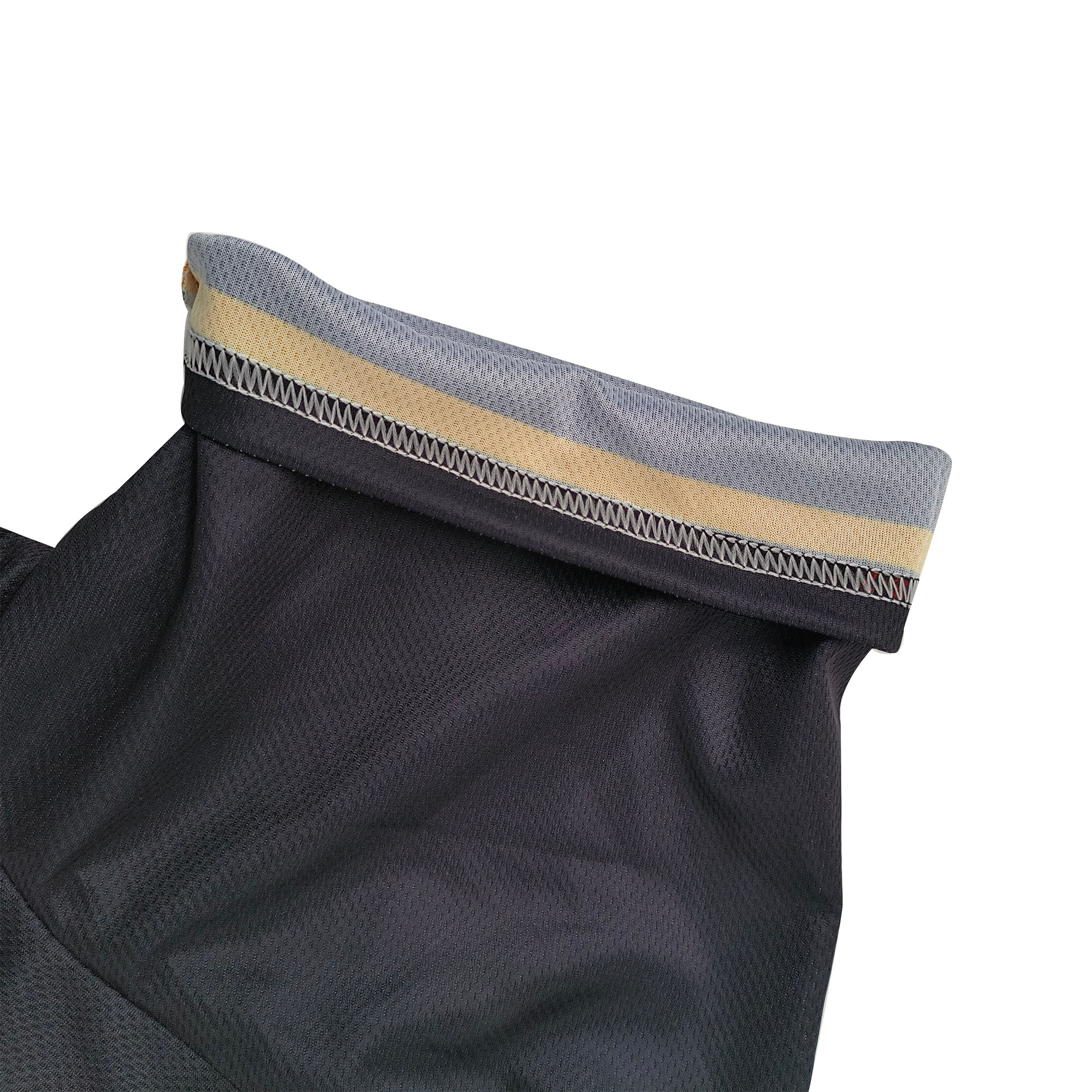 Polo à trois boutons rayé noir et orange (6)