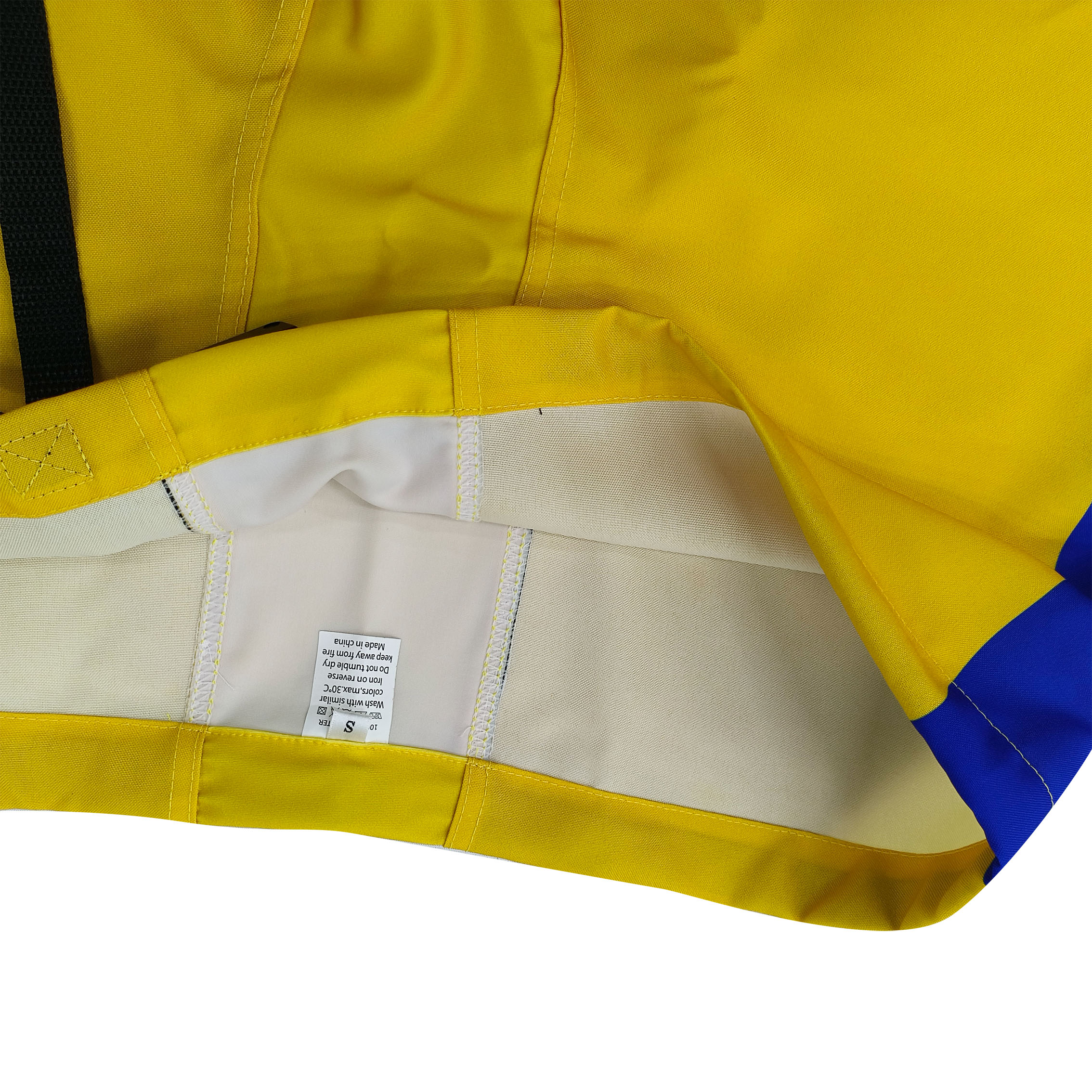 Short jaune (2)