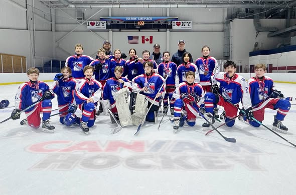 Exciting Hockey Race: Teams Clash in Thrilling Tournament!