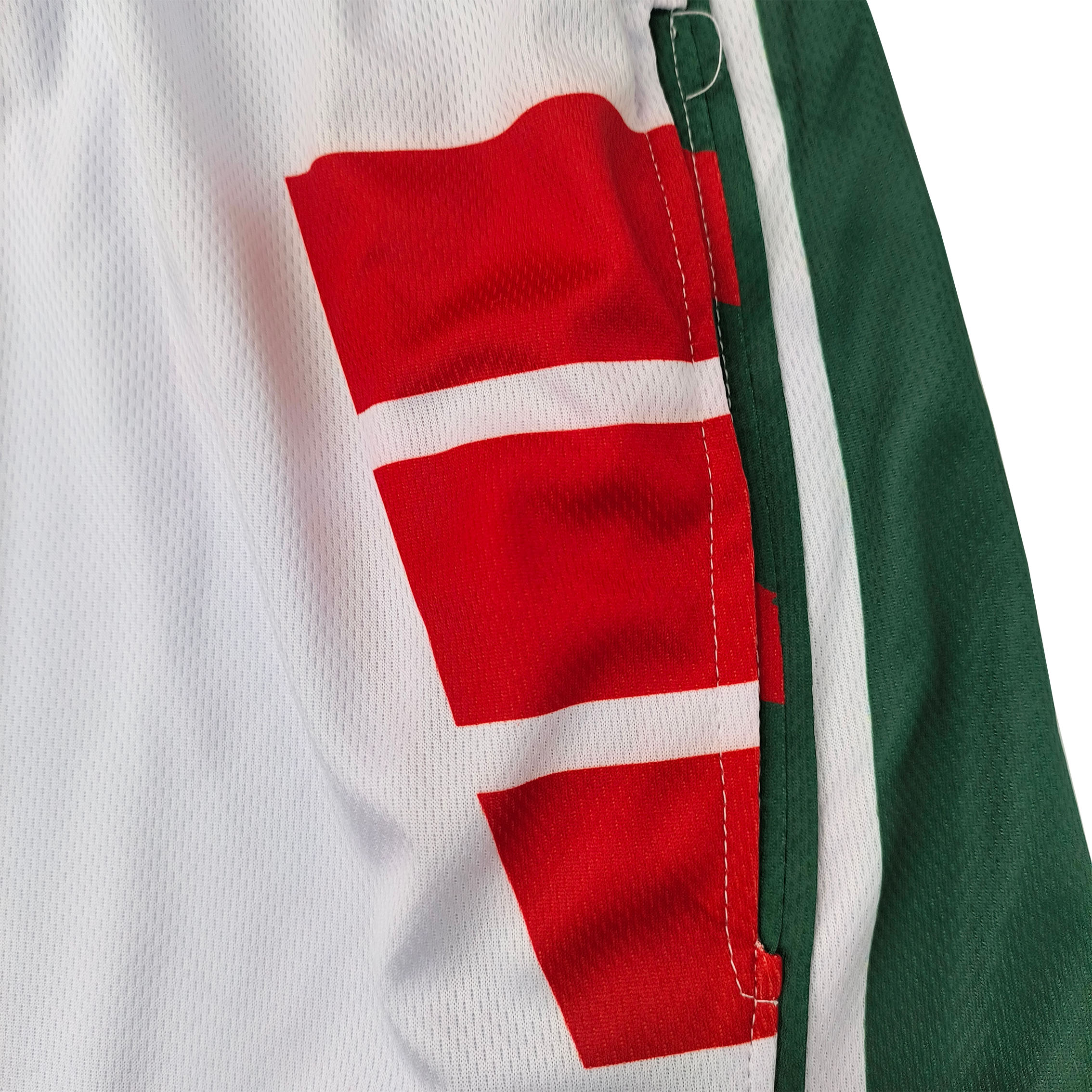 Short de basket blanc et vert (3).jpg