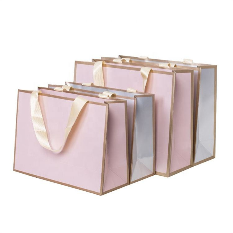 Sacolas de compras de joias de luxo.jpg