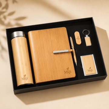 Conjunto de presente ecológico personalizado em madeira de bambu