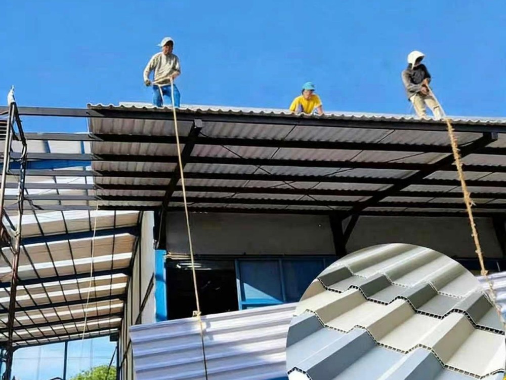 Twinwall Plastic Roofing Sheet.jpg