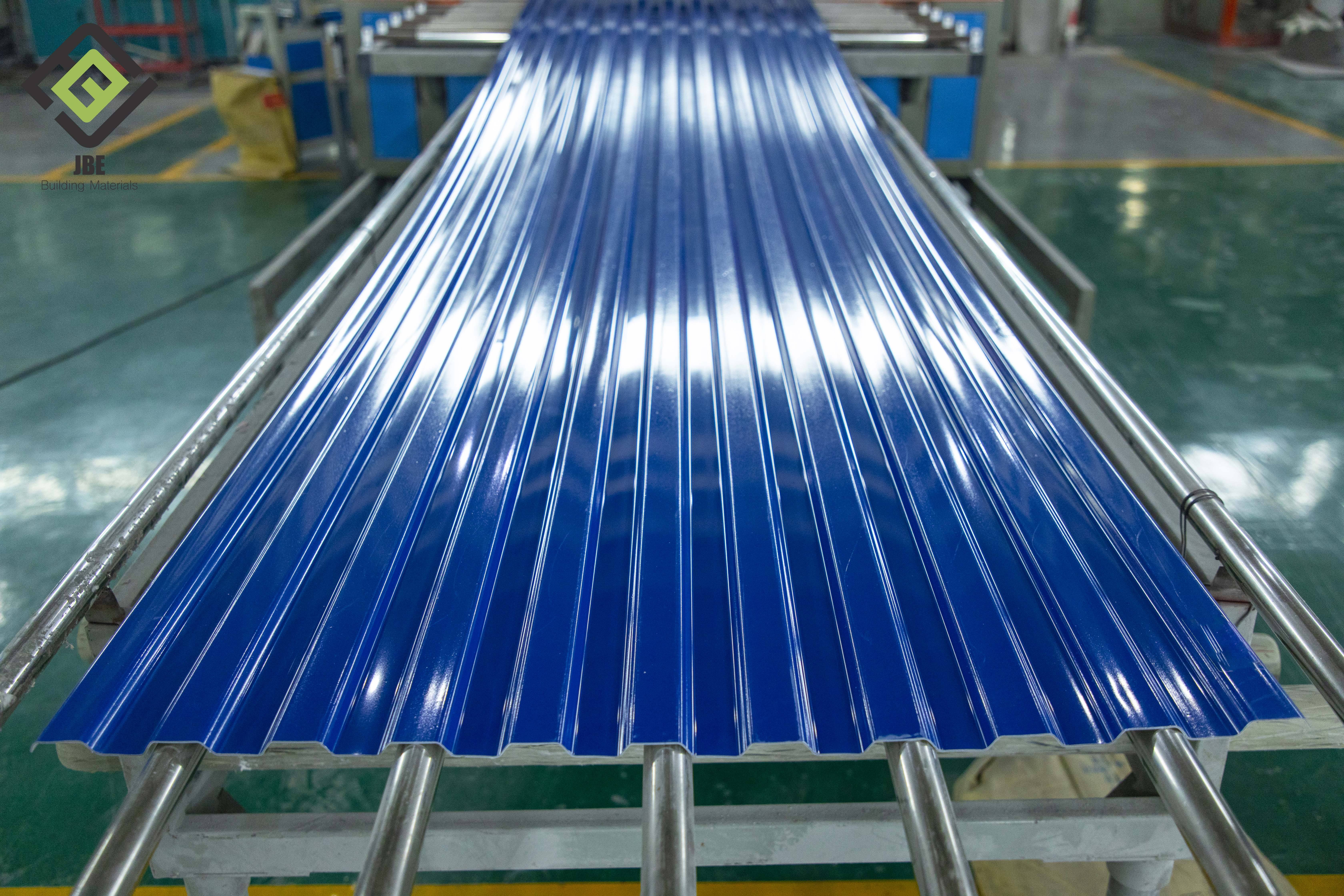 Telha de PVC alveolar de parede dupla.jpg