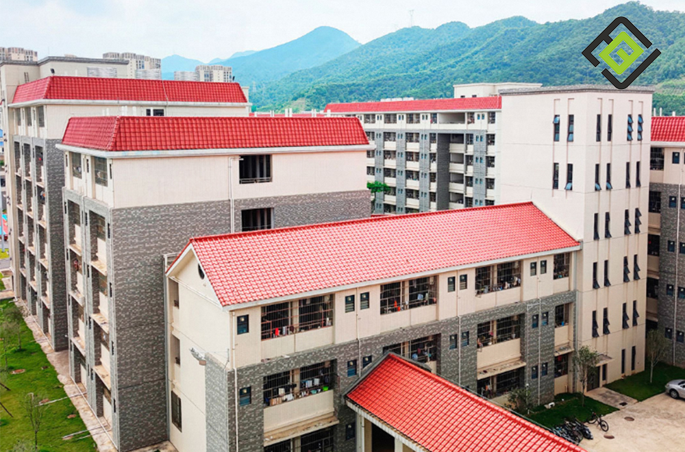 How to Prevent Roof Color Fading Under Strong Sunlight?