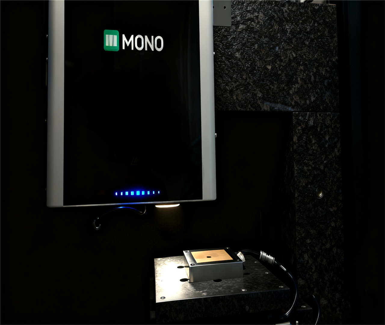 MONO fs-Lasermaschine.jpg