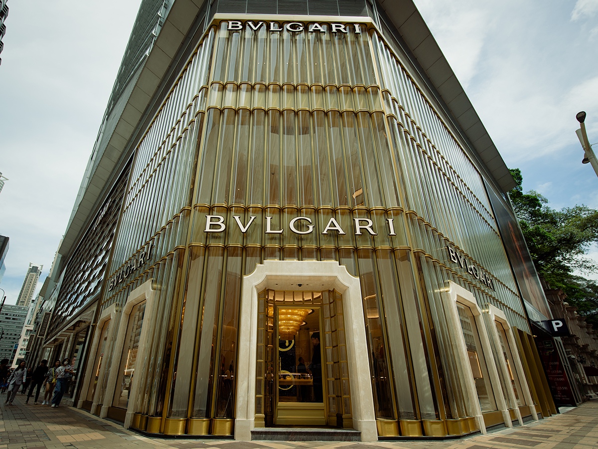 What iPhone and Bvlgari Shop Have in Common?