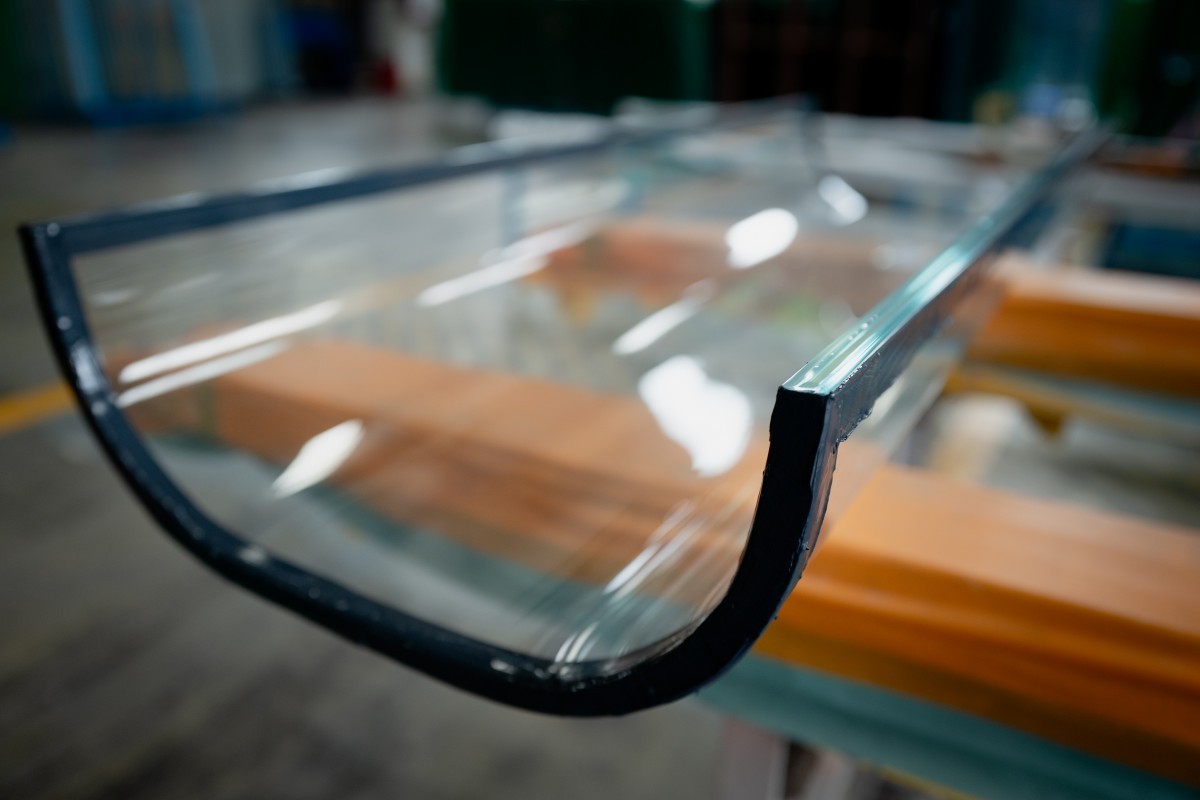Hot Curved Glass-4.jpg