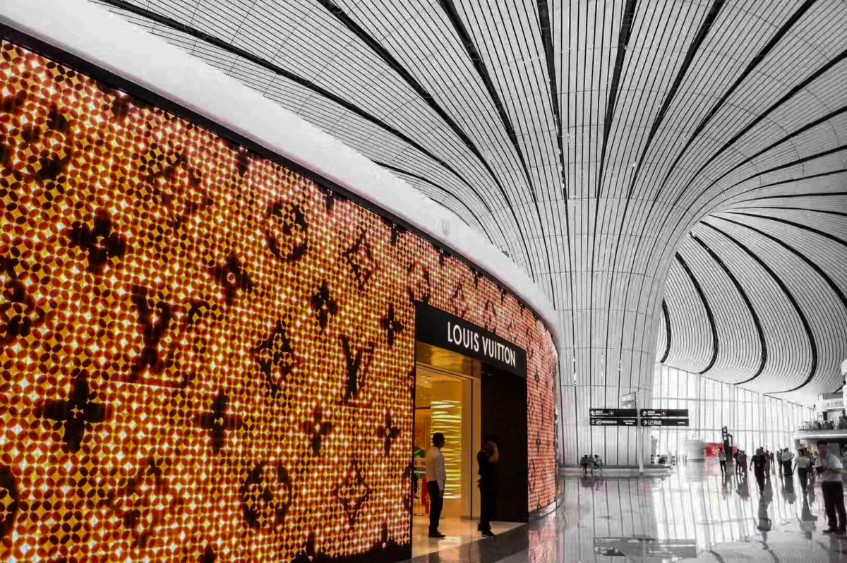louis-vuitton-beijing-airport-3