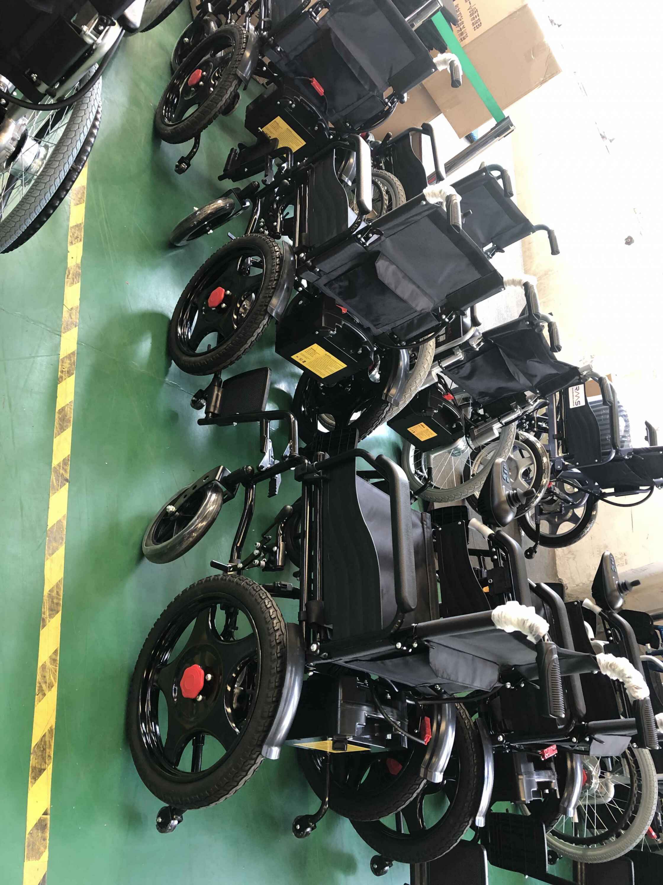TEW002 Rollstühle nach Katar