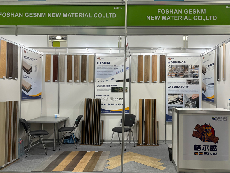 Exhibition-in-Russia-in-early-April-of-the-25th-year1