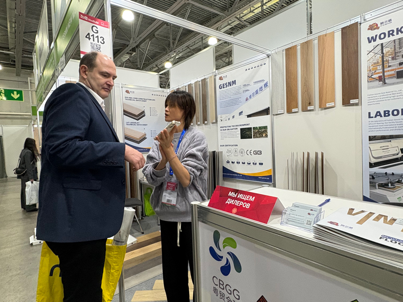 Exhibition-in-Russia-in-early-April-of-the-25th-year5