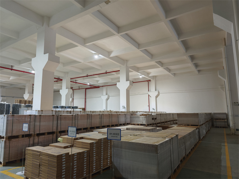 Warehouse04