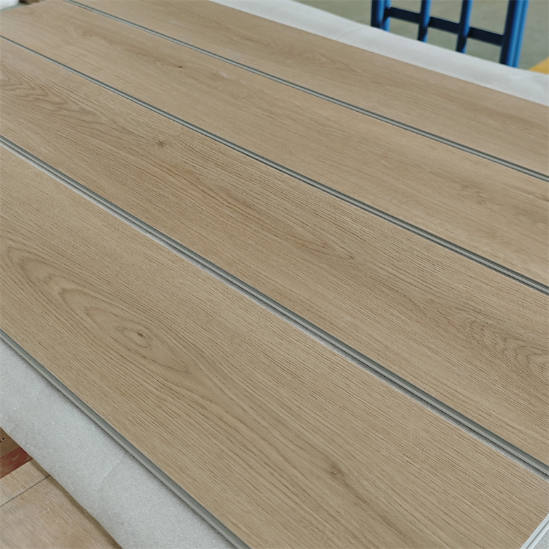 Plastic Plank Click Lock SPC Vinyl Flooring01.jpg