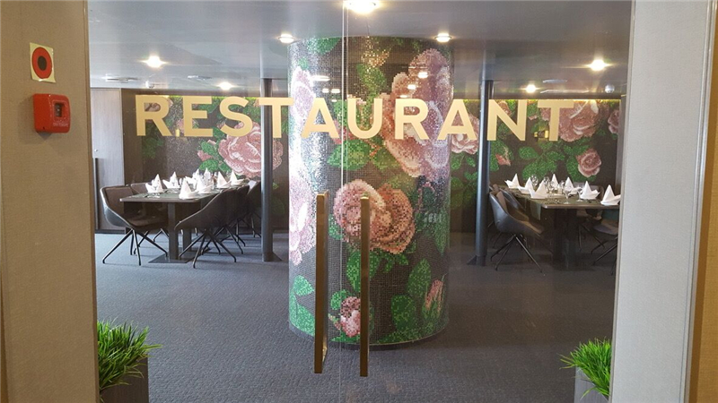 Restaurant in Russia01