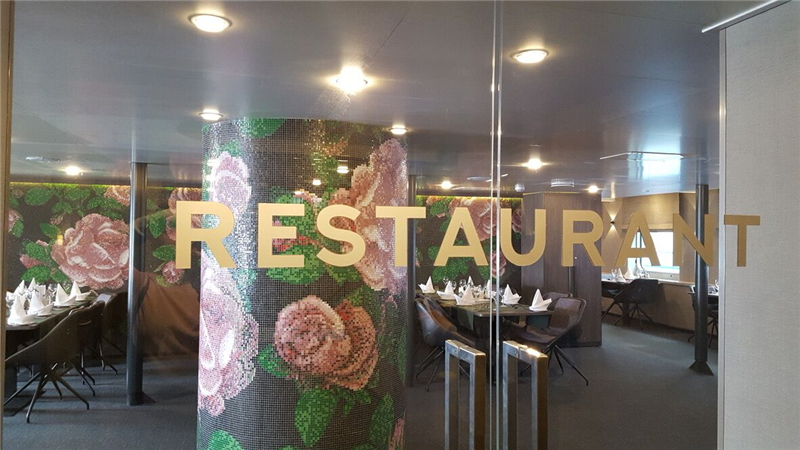 Restaurant in Russia03