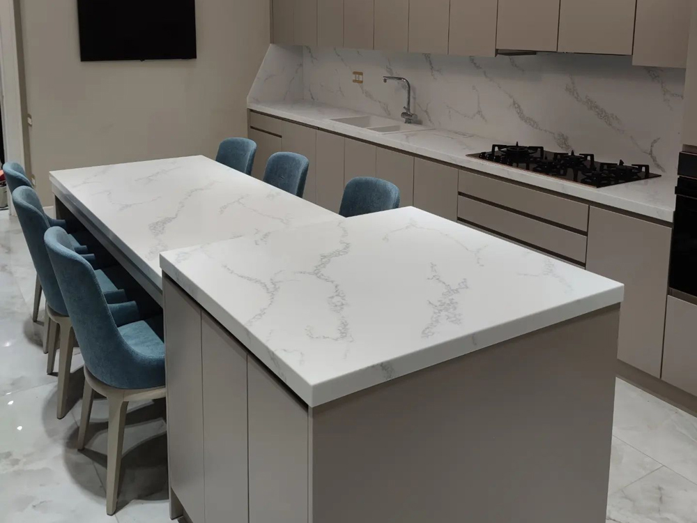 Koris Solid Surface Defines the Modern High-End Kitchen: Seamless Integration of Countertop and Backsplash