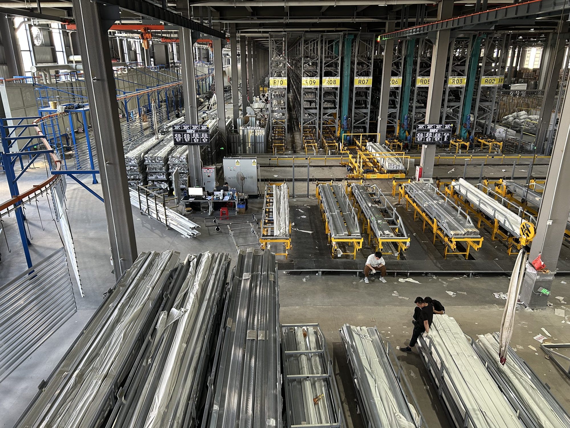 DERCHI Factory Workshop View 5