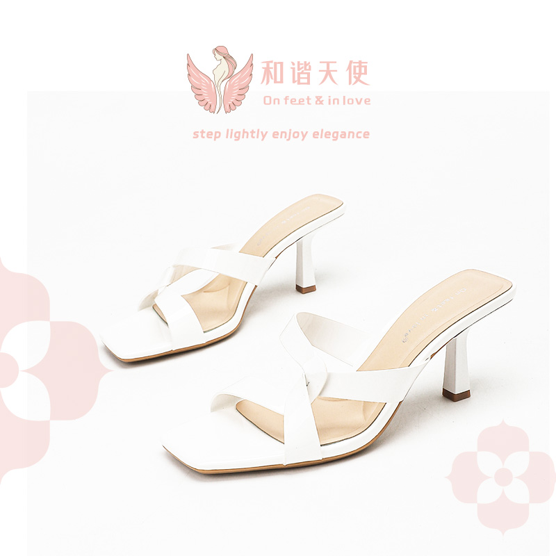 On feet & in love White Square Toe Heel Mules