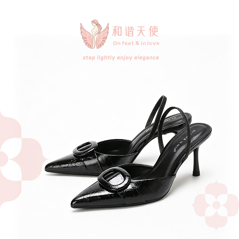 On feet & in love Black Crack Patent Ring Slingback Stilettos