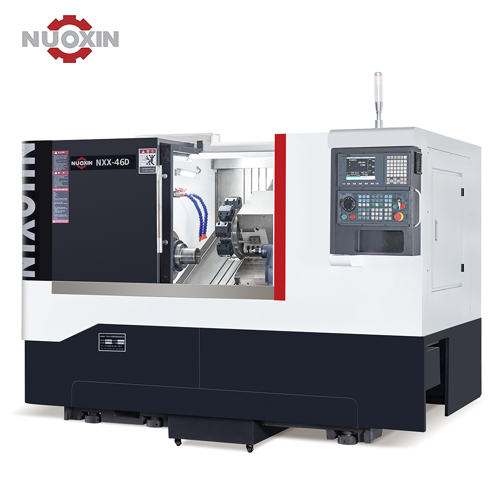 NXX-46D: Torno CNC de bancada inclinada con torreta giratoria y contrapunto hidráulico.
