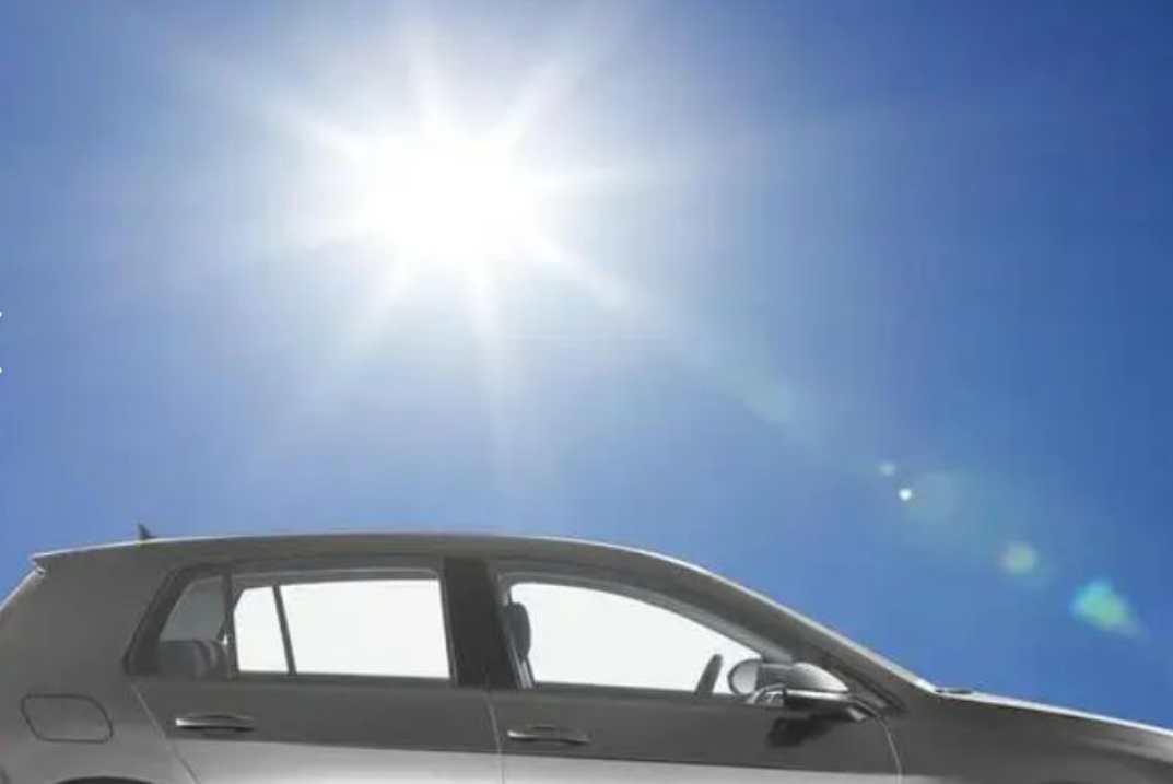 How to precisely tackle the aging and yellowing challenges of PC and PC films? UV3030 paired with PEPQ delivers premium weather-resistant protection solutions.